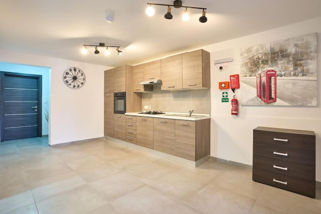 Urban Front - Walking Distance From Paceville And St George Bay Beach Is-Swieqi Eksteriør billede
